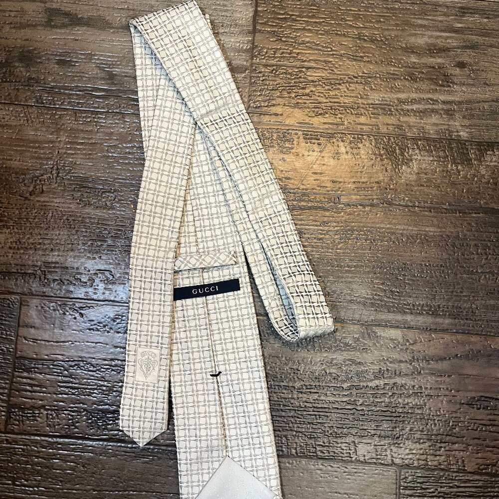 GUCCI SILK GREY TIE - Picture 1 of 1
